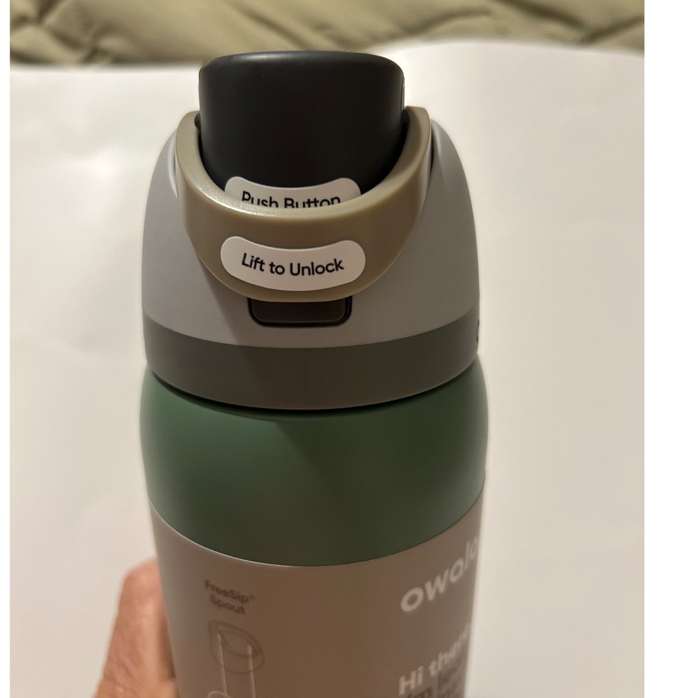 Owala FreeSip 32oz Insulated Stainless Steel Water Bottle Green Matte Green - Picture 3 of 8